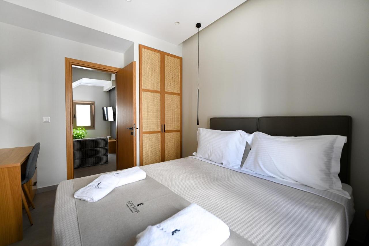 Eumorphia Studios & Apartments สเกียธอสทาวน์ ภายนอก รูปภาพ